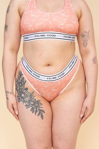 String "FELINE GOOD"